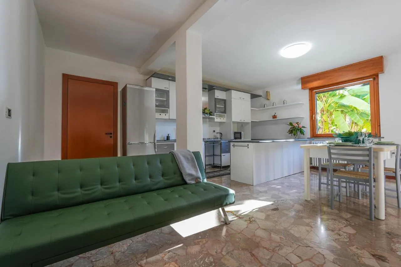 Hébergement de vacances Villa La Magnolia à Calolziocorte Italie