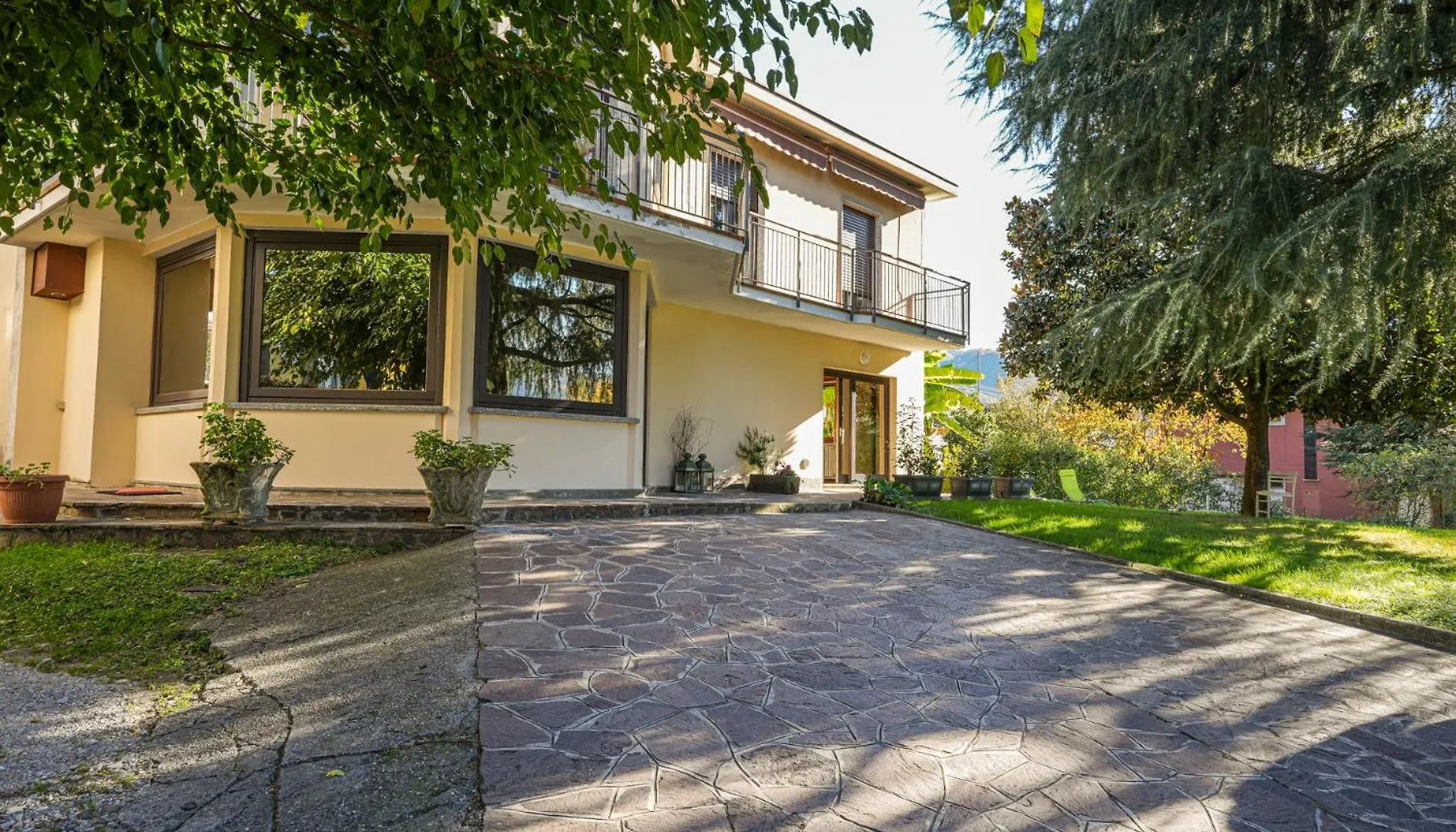 Villa La Magnolia à Calolziocorte Hébergement de vacances